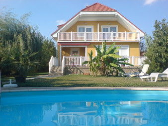 Aqua Apartmanház Gyenesdiás 