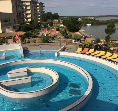 Beach & Wellness Apartman**** Velence 