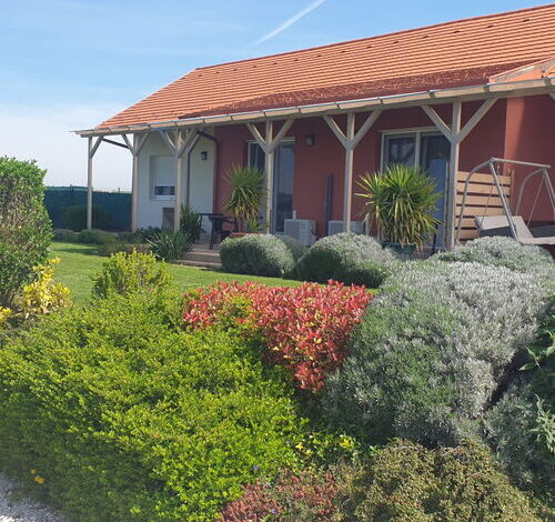 Búzavirág Apartmanház Balatonakali 