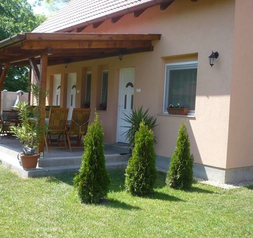 Eszter Apartmanház Hajdúszoboszló 