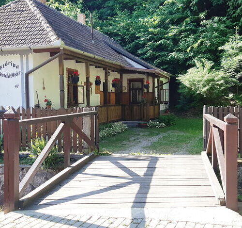 Flórika Vendégház Háromhuta 