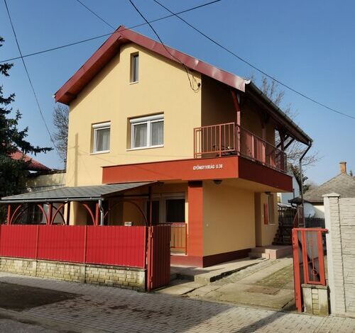 Gyöngyvirág Apartmanház Hajdúszoboszló 