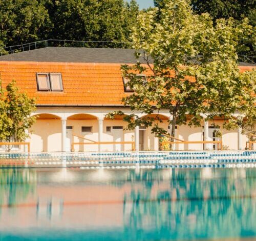 Kastélypark Fürdő Motel Füzesgyarmat 