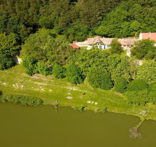 Kerektó Vadászház és Vendégház Esztergom-Búbánatvölgy 