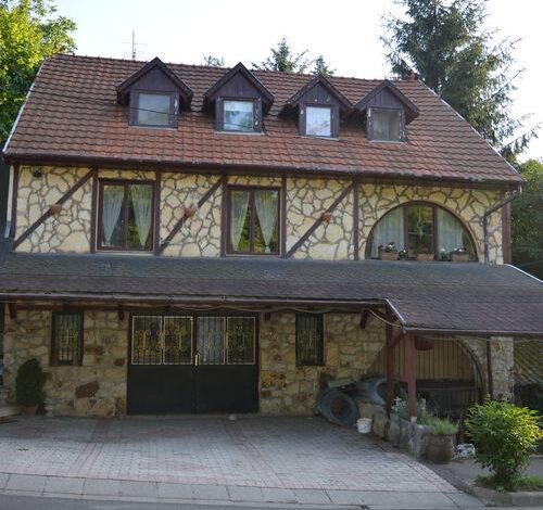 Kőporos Villa Eger 