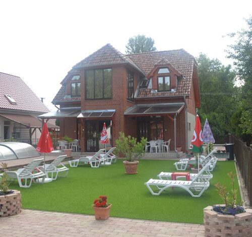 Mediterrán Medencés Apartmanház Szántód 