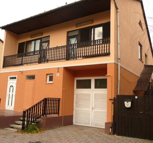 Orchidea Apartman Tata 