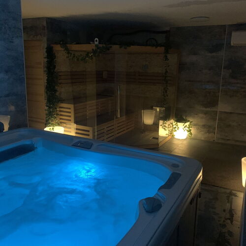 Várfal Wellness Panzió Pécs