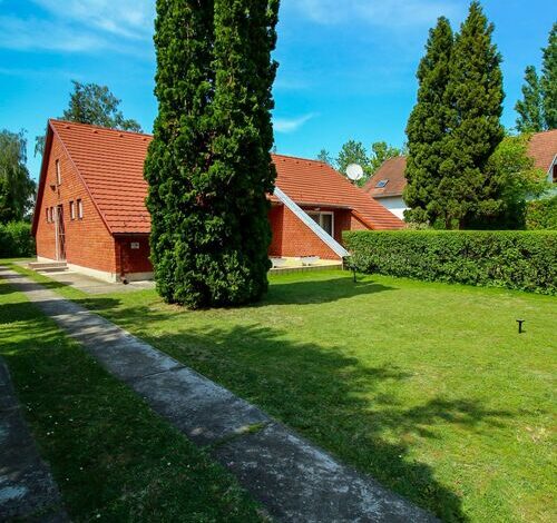 103 - Ikerfél Nyaraló Balatonszárszó 