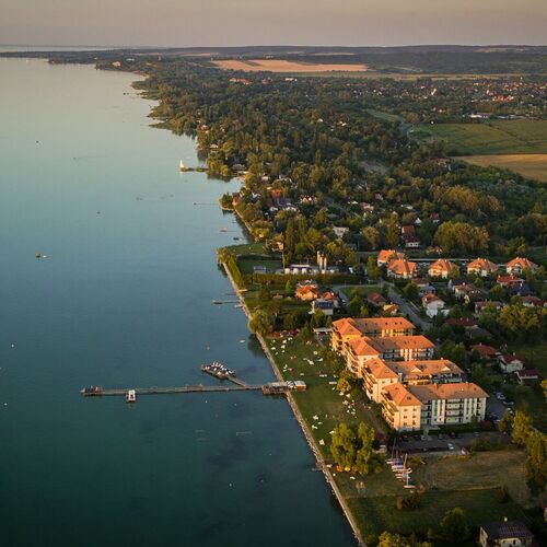 399 – Fiatalos Apartman Balatonőszöd