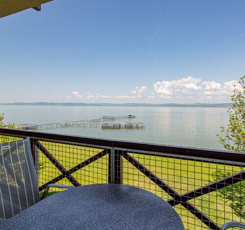 976 - Közvetlen Vízparti Apartman Balatonőszöd 