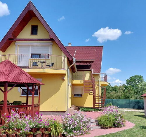 Akác Apartman Poroszló 