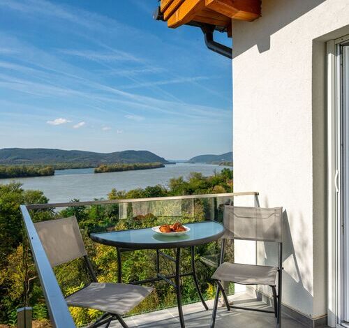 Akvarell Apartmanház Zebegény 