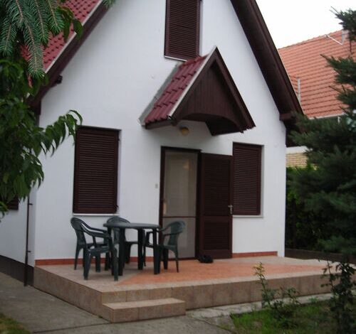 Alpesitetős Kiss Apartman Orosháza 