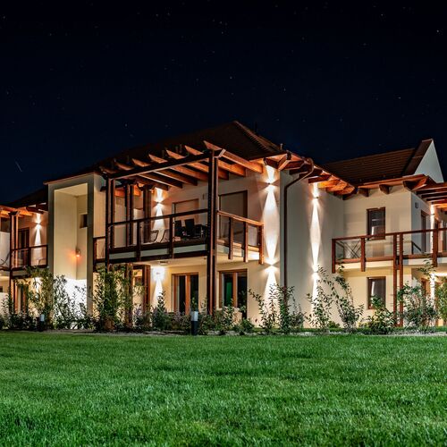 Aranymandula Apartmanok Balatonakali