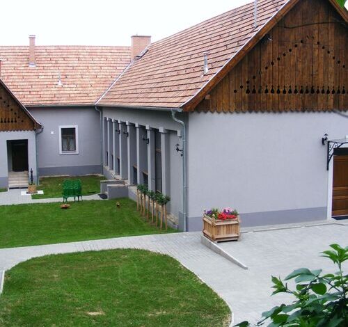 Bagolyvár Apartmanház Kétbodony 