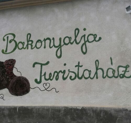 Bakonyalja Turistaház Homokbödöge 