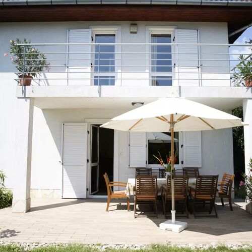 Balaton Cosy Stay with Garden Vendégház Balatonföldvár