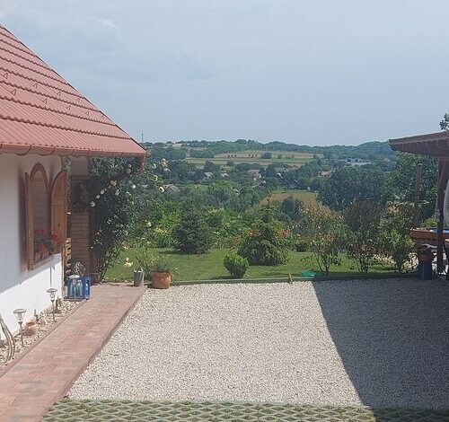 Balatonendrédi Vendégház 