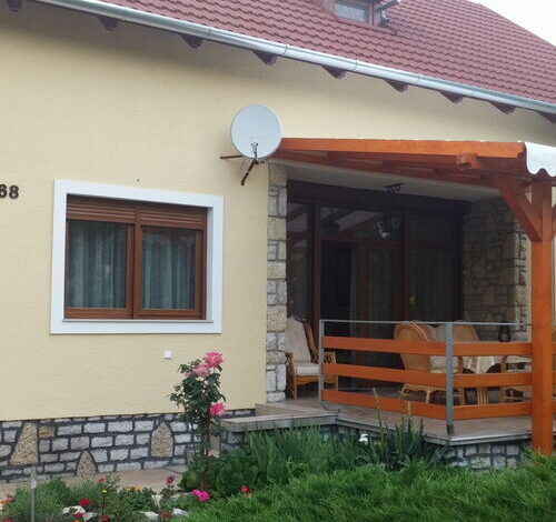 Berta Apartmanház Balatonföldvár 