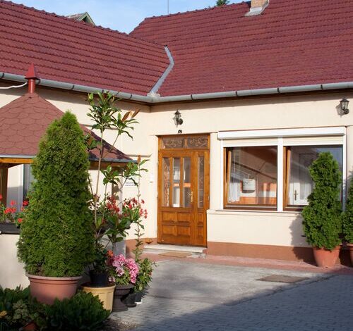 Betti Motel Kiskunhalas 