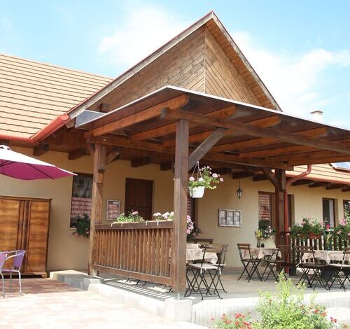 Bíborka Vendégház Szár 