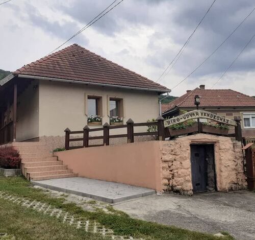 Bíró-Udvar Vendégház Mályinka 