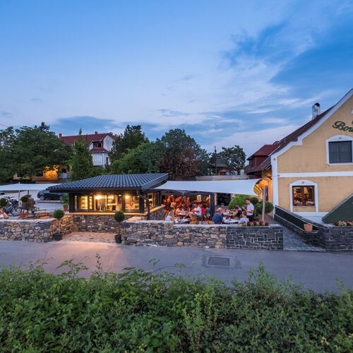 Borbarátok Panzió és Étterem Badacsonytomaj