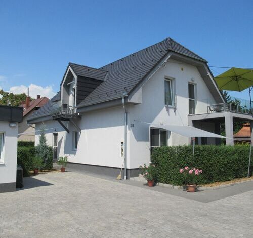 Centrum Apartmanház Balatonboglár 