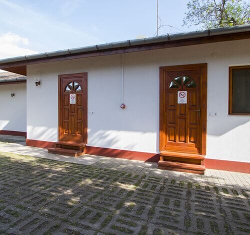 CsapatBázis EgymásraFigyelő Központ Sarud 