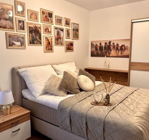 Csatangoló Lovas Apartman Gold Kalocsa 