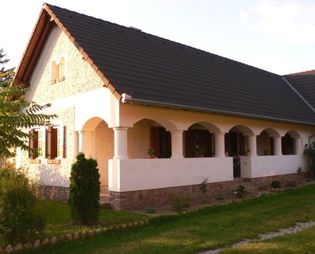 Csergehon Vendégház Balatonboglár 