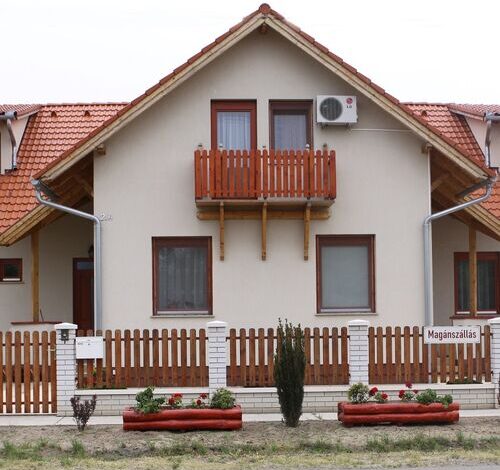 Csipkeház Apartman Cserkeszőlő 