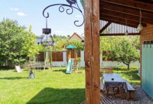 Csöppház Vendégház Balatonkenese 