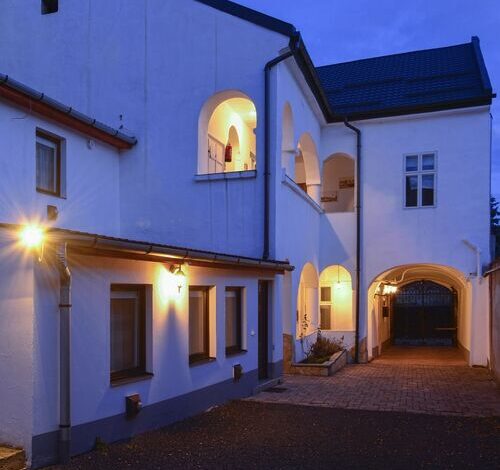 Demetrovics Udvarház Eger  