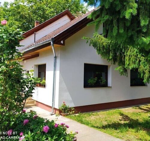 Dóra Apartman Balatonszárszó 