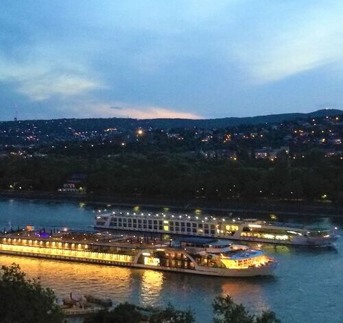 Duna View Apartment Budapest 