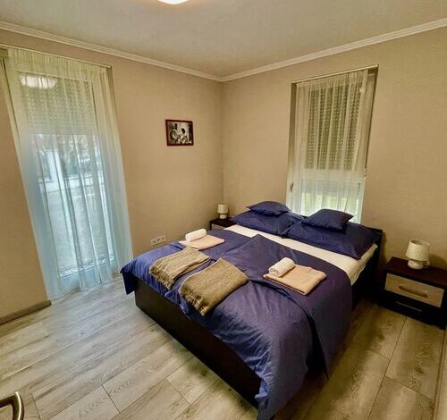 ELVIS Apartman Pápa 