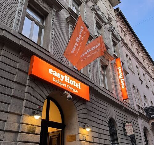 EasyHotel Budapest Oktogon 