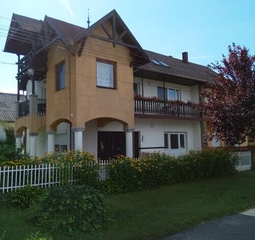 Edit Mama Apartmanja Balatonboglár 