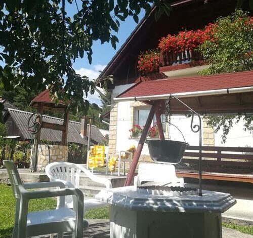 Erdei Szalonka Vendégház Háromhuta 
