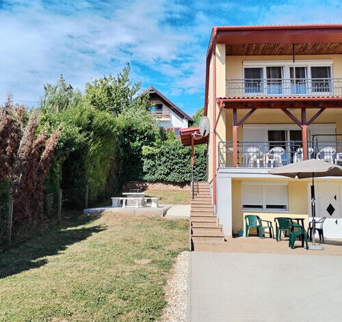 Éva Apartman Csopak 