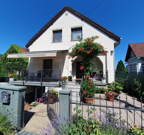 FaDóra Apartmanház Tihany 