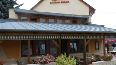 Família Pizzéria és Szálláshely Paks 