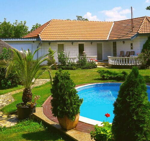 Fehérház Abádszalók 