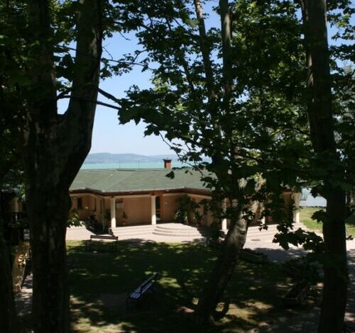 Fehérló Apartman Balatonboglár 