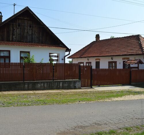 Fehérló Vendégház Karácsond 