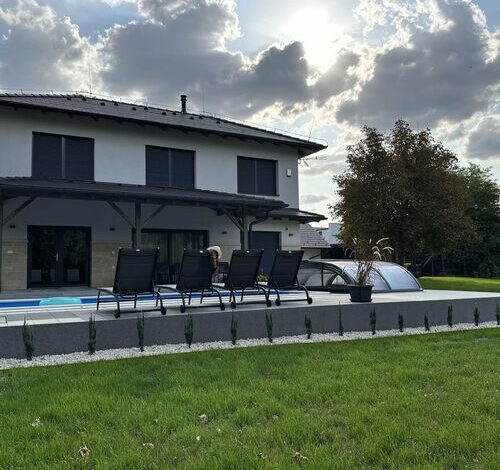 Feketebárány Apartman Abádszalók 