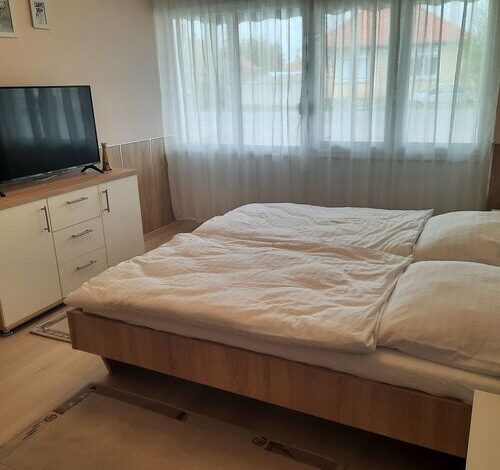 Fenyő Apartman Nagykáta 