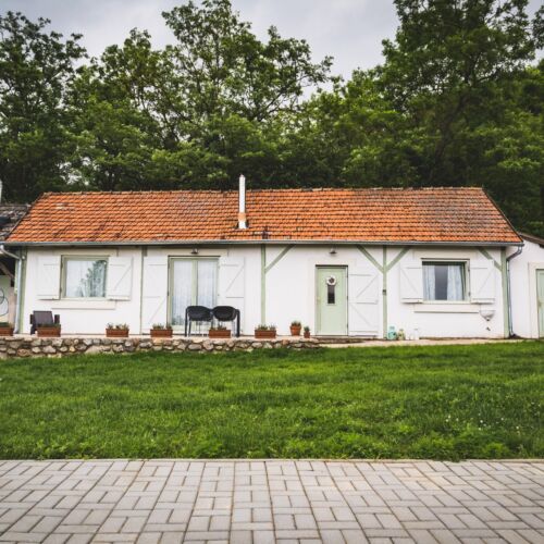 Ferde Kemping és Apartmanház Kapolcs